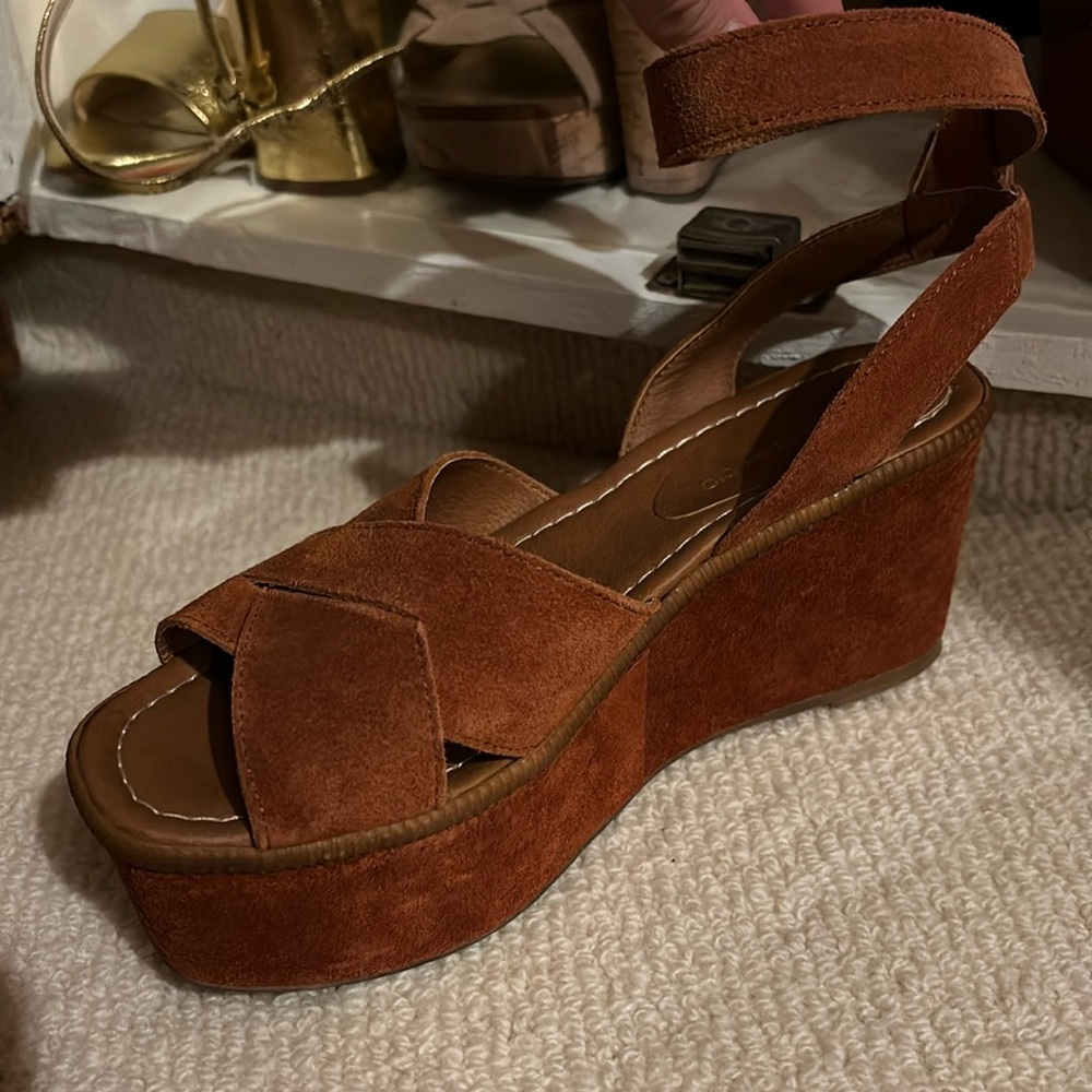 Tan suede platform